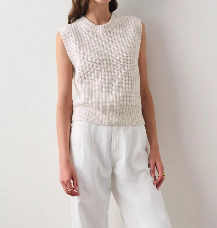 Air Plush Ribbed Vest Sweater In White Marl