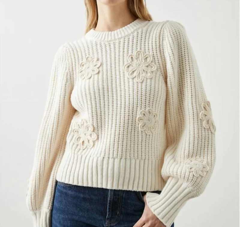 XSmall / ivory crochet daisies